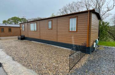 Boggy Creek - lodge with hot tub - Photo 33