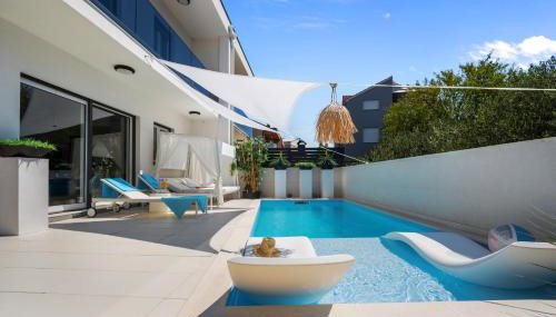 Adriatic Paradise Villa - Photo 2, sunbed