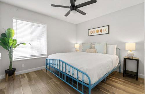 Backyard Oasis Heated Pool Game Room Gazebo - Foto 47