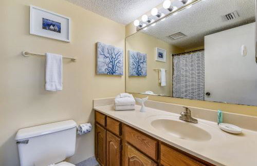 Commodore Resort #704 by Book That Condo - Foto 126