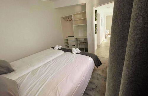 New Beach House near main street close PraiaGrande - Foto 24