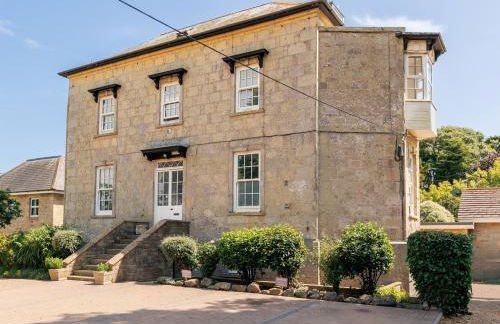 3 Bed in Niton 89972 - Photo 1