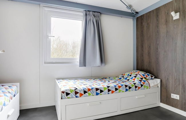 Lakeside Luxury; Sauna & Hot Tub - Photo 12