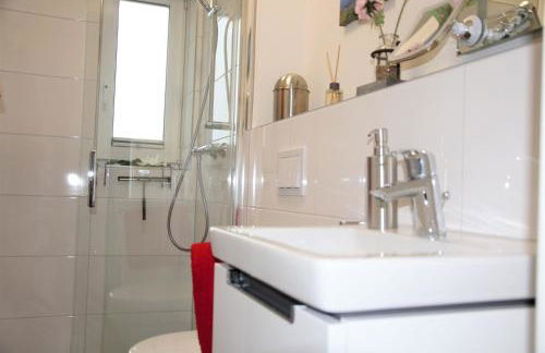 Ferienhaus direkt am Diemelsee-Heringhausen-Willingen-Toplage-Sauna-3 Schlafzimmer-2 Terrassen-109 qm-incl Wäsche - Foto 25