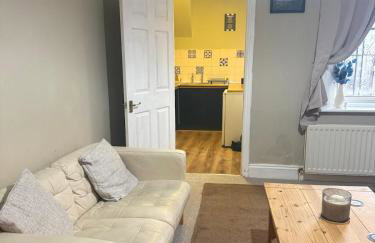 Beautifully renovated 2 bedroom flat in Heaton - Foto 3