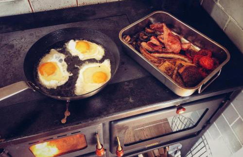 Cosy romantic shepherd hut in open countryside - Foto 17