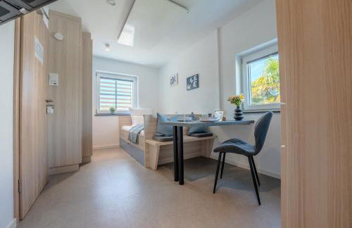 SCHLOSSBERG RESIDENCES - Self Check-In Studios mit Küche am Bodensee & Spieleland - Foto 15