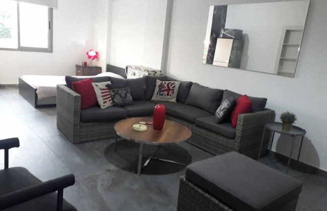 Studio In Dbayeh In A Prime Location, Wifi, 38sqm - Foto 1