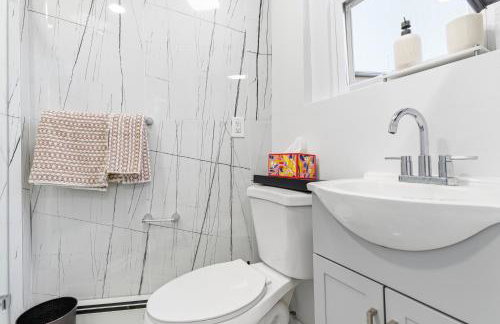 Hamilton-15 mins to EWR, 20 mins PATH to NYC - Foto 15