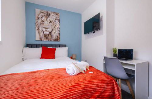 8 Bedroom, 8 En suite, 12 beds, Fast Wifi, Contractors, Parking - Foto 42