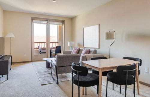 Blueground Contra Costa Centre pool nr Mt Diablo SFO-1901 - Foto 9