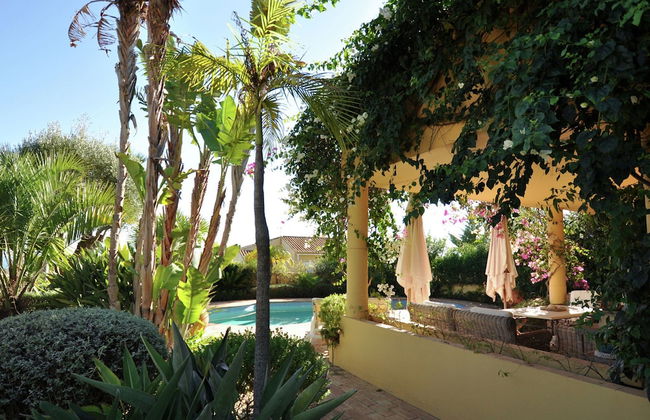 Semi-detached Villa With 1 Bedroom Located Near Meia Praia Beach - Lagos - Foto 26