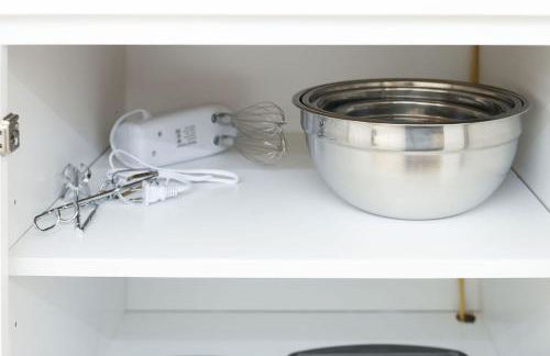 Excellence by Urooms Apartments Near NYC and Newark Airport with Parking - Foto 35