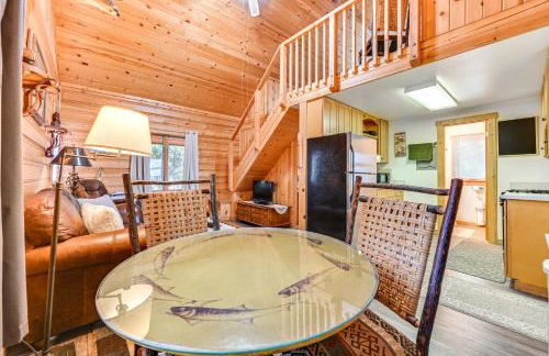 Secluded Bigfork Cabin with Canoes and Views! - Foto 8