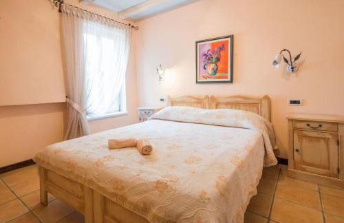 Villa Giovanna, a charming Villa with pool in a beautiful landscaped garden - Foto 32