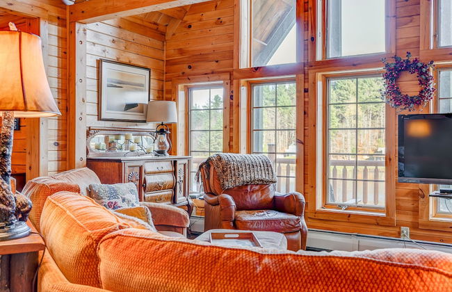 Mount Snow Cabin with Private Hot Tub by RedAwning - Foto 12