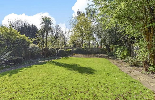 Spacious 2-bedroom Flat With 3 Beds in Ealing, W5 - Foto 9