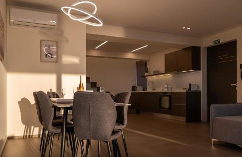 Sun and Sea Apartment - Beachfront, 2 Bedrooms with Sea View & Garden - Photo 17