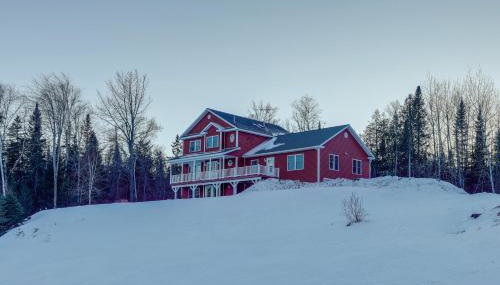 Spacious Eagle Lake Home with Fireplace and Deck - Foto 3