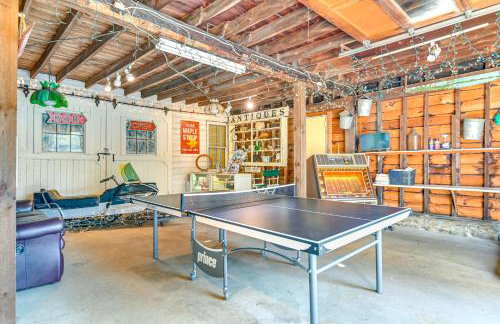 6 Mi to Lake George Adirondack Home with Game Room - Foto 2