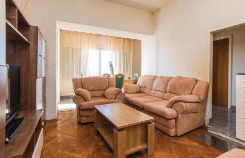 Six-Bedroom Holiday Home In Donje Rastane - Foto 21