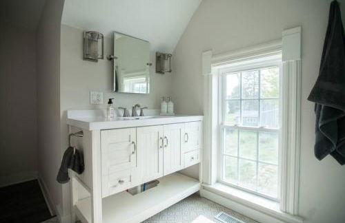 Restored Queen Anne Cottage - Foto 26