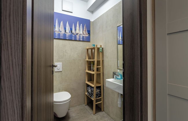 Lake Side Luxury – Steps to the Lake Lela - Foto 16