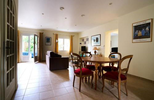 Maison familiale avec jacuzzi, quartier calme - Photo 8