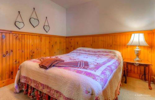 Traditional Wooden Cabin Rental in the Poconos, Pennsylvania - Foto 5