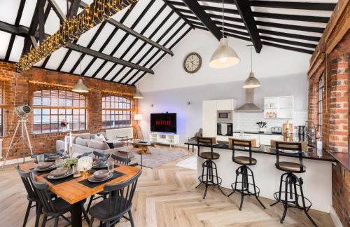 High End Luxury Townhouse in JQ, 4 Bedrooms, Flat screen TV in all rooms, Free Parking, Near Birmingham City Centre DEPOSIT REQUIRED - Foto 1