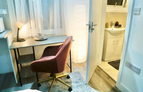 Beautiful NW4 Studio - Professional Market - Own Entry - Photo 24