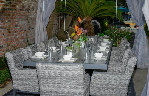 Best Location! 4 BR! Next to French QT by YouRent - Foto 108