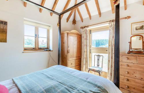 Coblye Barn - Photo 11