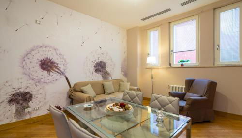 Elegant Flat at Municipio by Napoliapartments - Photo 5
