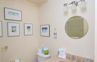 Redbud Keep - Unique Features, Movie Set Decor, Grill, Wifi, Family Friendly, Hiking, Billiard Table, Movie Theater Room, Fireplace, Golfing, View, 2 King Beds - Foto 57