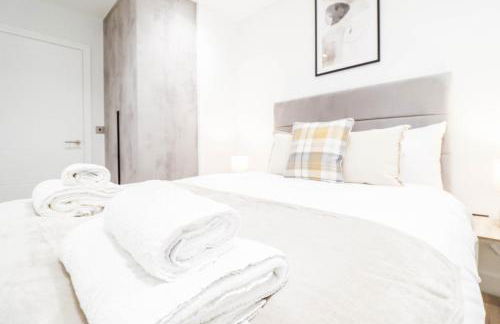The Dashwood Suite - 2BR Modern Apt with Stylish Design Decor, Free Secure Underground Parking & 50" Smart TV - Foto 29