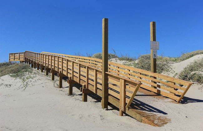 Coconut Charlie's by Silver Sands Vacation Rentals - Photo 20