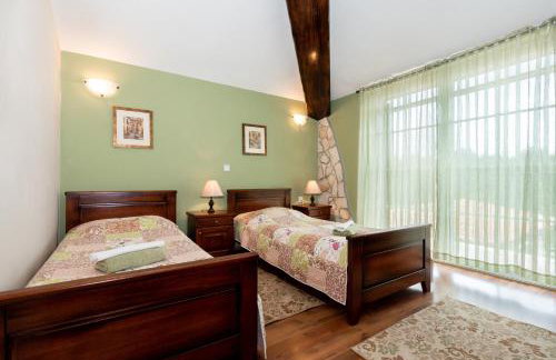 Villa Ivona, a luxurious villa minutes from the sea - Foto 27