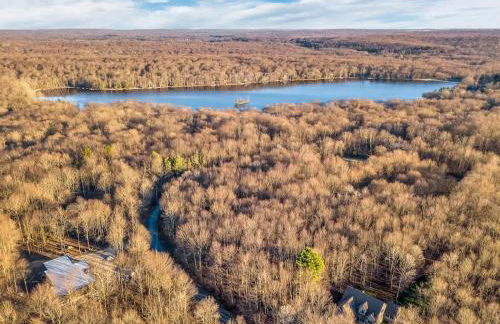 Big Bass Hideaway with Hot Tub - Foto 60