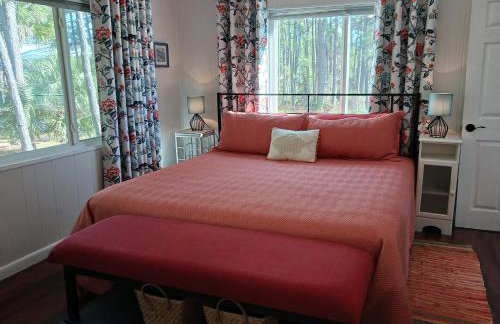 Dog Friendly-Short Walk to Beach-Canal Front-Screened Porch-Peaceful - Foto 22