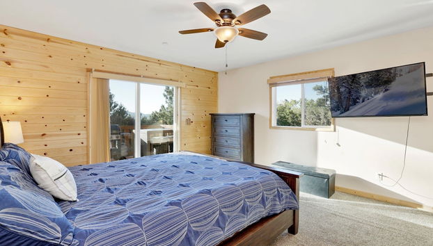 Skyline Lodge- Impeccable Moonridge Log Cabin Retreat - Foto 4, Habitación