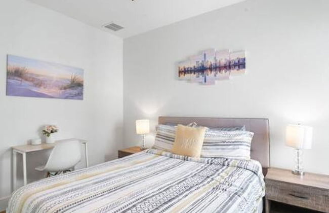 East Downtown 3BR Condo Free Parking Sleeps 7 - Foto 28