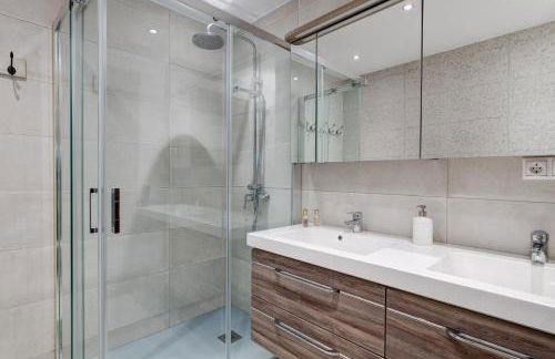 La Escala - 6 bedroom villa with pool - Photo 42