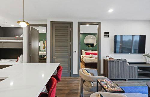 Modern Condo for 6 with Rooftop & Gym Near DT - Foto 8