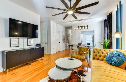 Colorful Baton Rouge Home Deck, Grill and Fire Pit - Foto 5