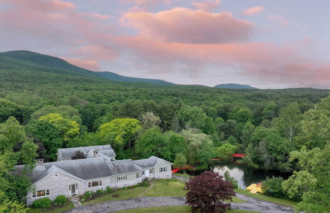 Game Farm Villa by Avantstay 10bdr, Private Pond, Spa, Pool Family-friendly - Foto 59