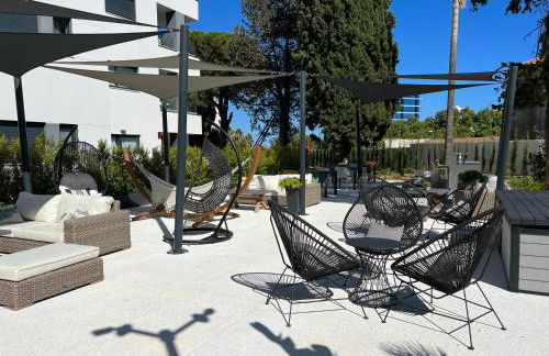 New build modern ap 4 min walk to the beach and Marbella old town - Foto 31