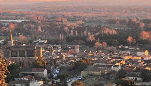 Escapade entre amis en Provence, 4 chambres, terrasse & jardin, proche Avignon - Foto 4