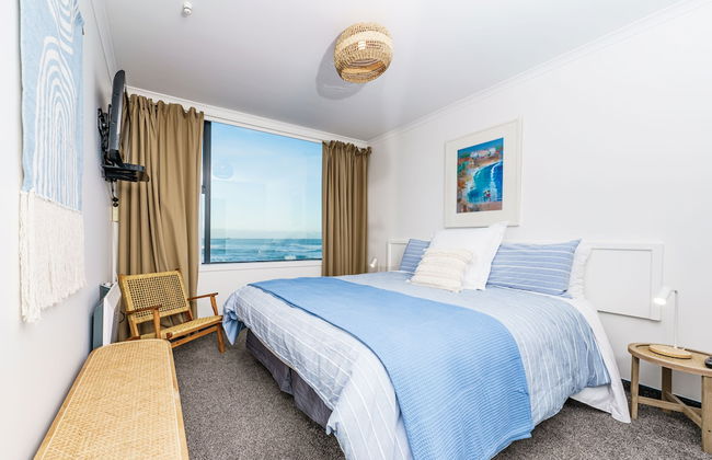 Esplanade Apartments - Photo 2