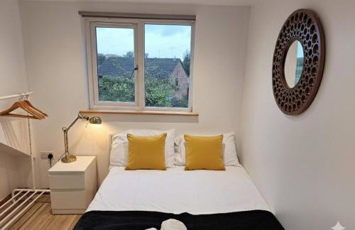 Modern 4BR Cambridge House with Parking for 9 guests - Foto 5